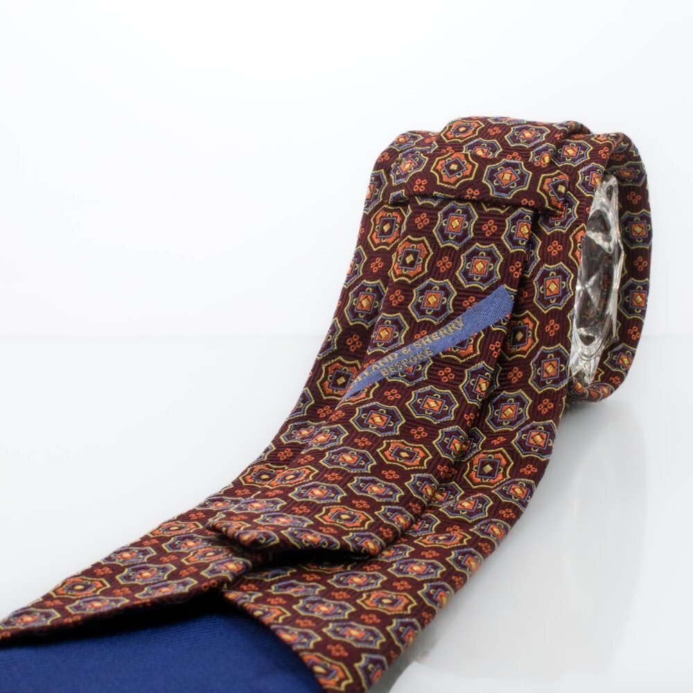 Jacquard Woven Silk Tie - Rare Floral Pattern | Holland and Sherry - Picture 3 of 5